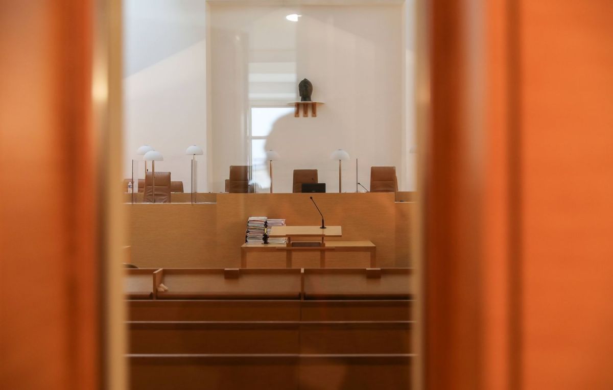 Un bûcheron face à la justice pour chantage à la sextape : 40 adolescents victimes