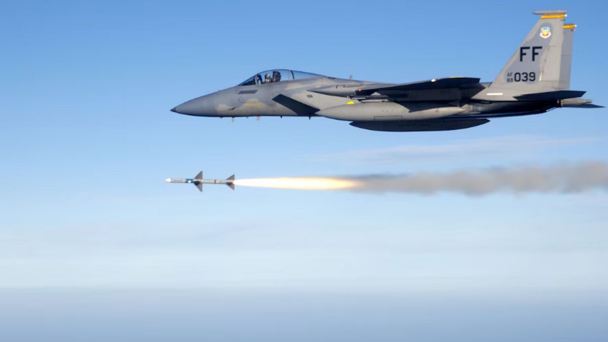 Le F-15 abattu en Iran : symbole de la puissance aérienne en péril