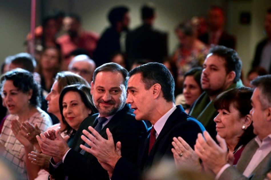 Le procès d'un ancien ministre secoue le parti socialiste en Espagne