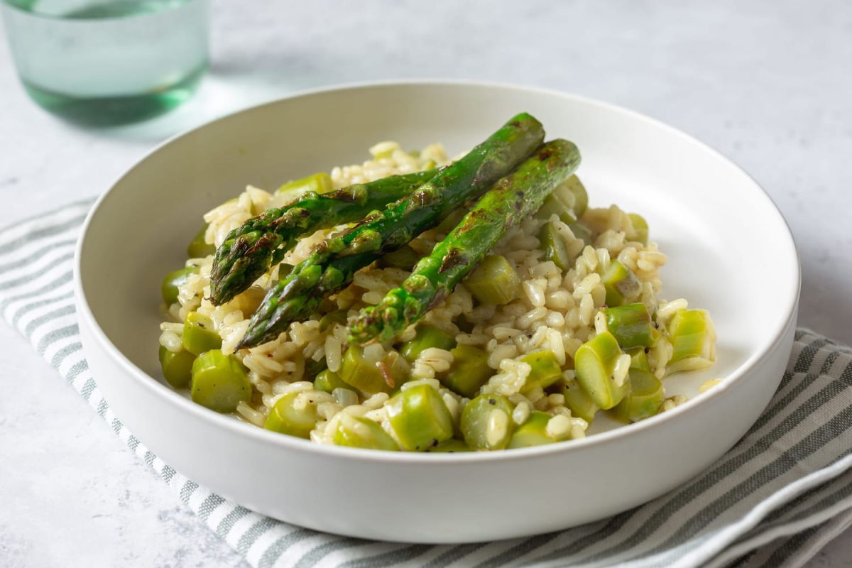 Savourez le risotto printanier au fromage de brebis de Cyril Lignac