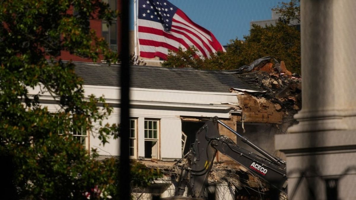 La justice relance le projet controversé de salle de bal à la Maison Blanche