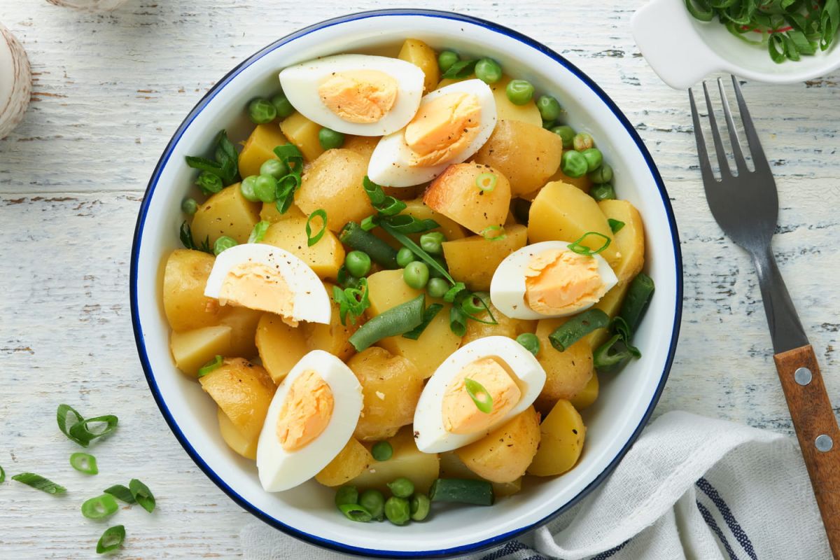 La méthode inattendue des chefs russes pour cuire des œufs durs sans les écaler