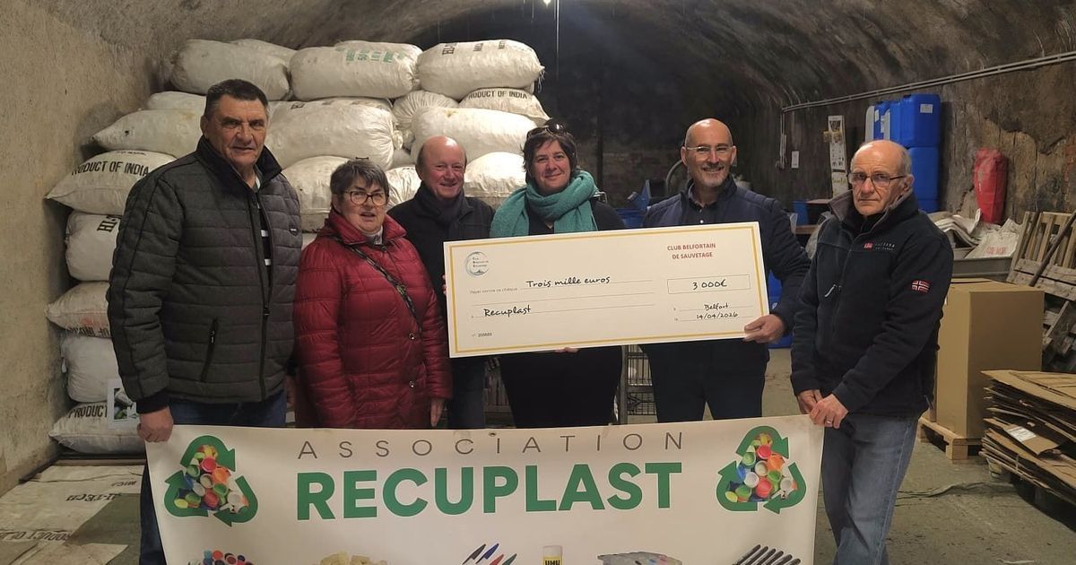 Une belle entraide : le club belfortain soutient Récuplast avec un don de 3 000 euros