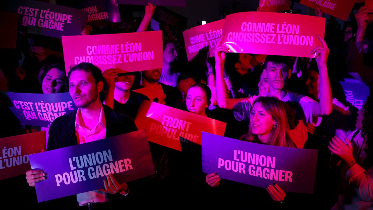 À la recherche d'unité : le Front populaire 2027 face à la candidature de Mélenchon