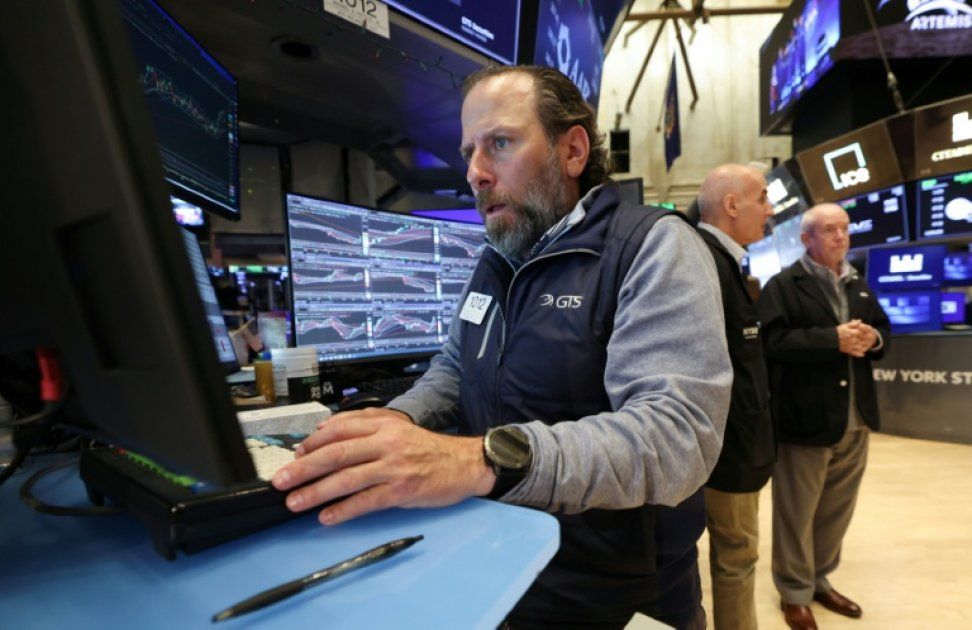 Wall Street replonge, l'ombre du Moyen-Orient sur les marchés