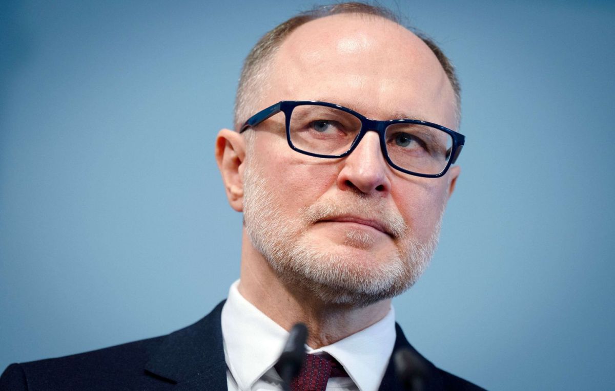 Démission surprise du ministre letton de la Défense après des violations de l'espace aérien