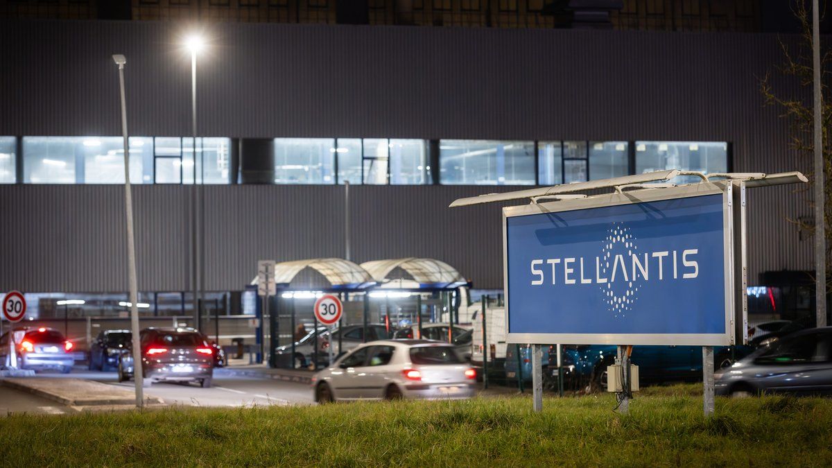 Une agression choquante dans un parking de Stellantis : un ouvrier entre la vie et la mort