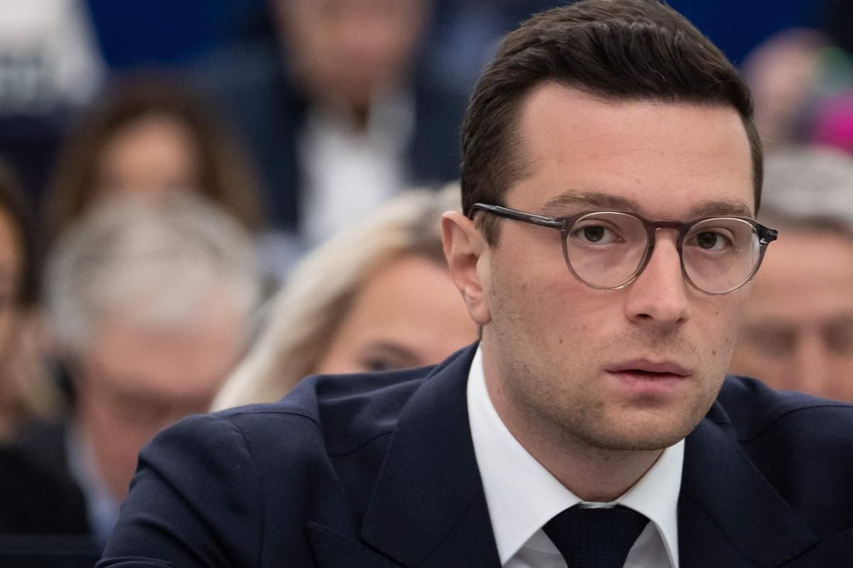 Jordan Bardella défend l'Ukraine, mais questionne le soutien financier français