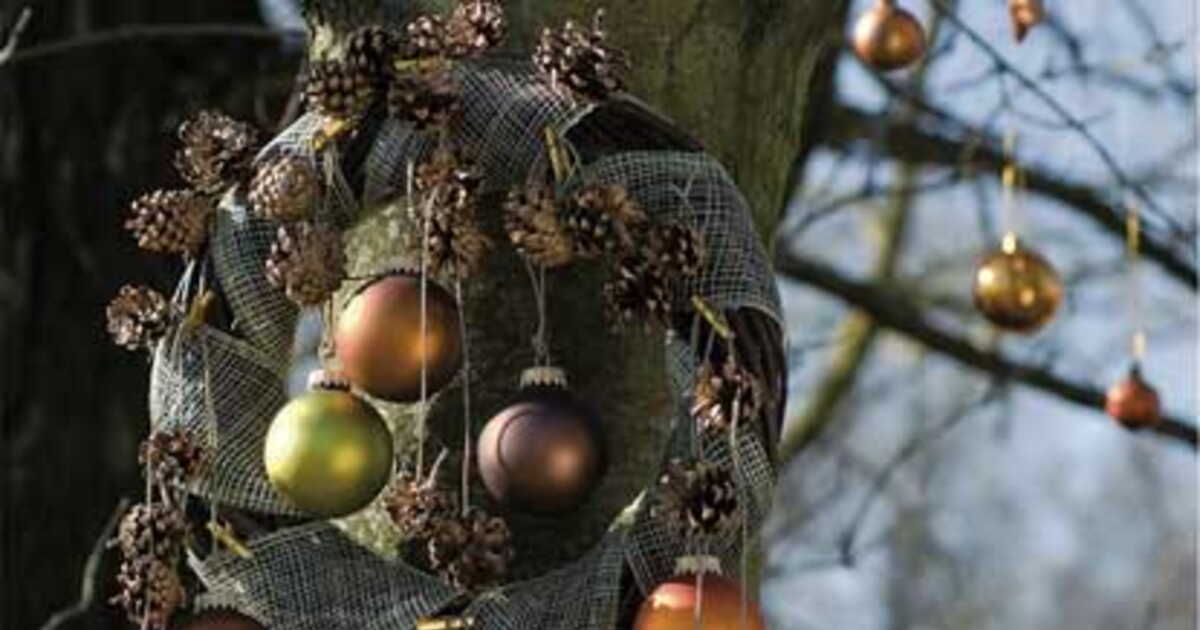 Créez votre couronne de Noël pour un accueil chaleureux