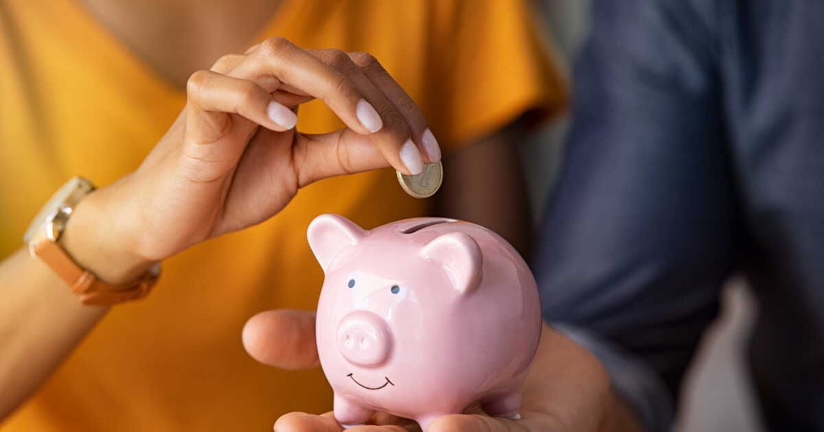 Combien faudrait-il épargner par mois pour - vraiment - faire des économies ?