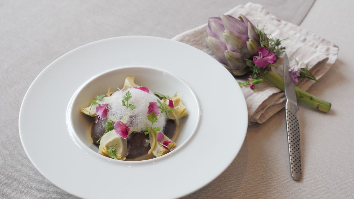 Des ravioles au cacao qui réinventent l'agneau confit