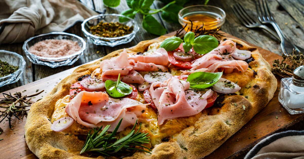 La recette facile de la pâte à pinsa romana à garnir pour l'apéro