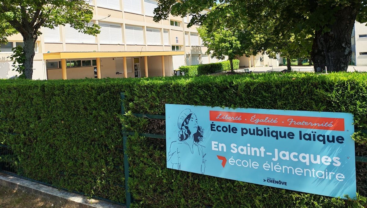 Des enseignants en grève à Chenôve face à la montée de la violence scolaire