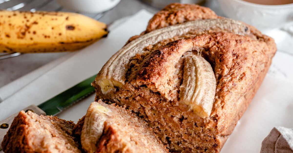 Légèreté sucrée : un gâteau à la banane et flocons d'avoine