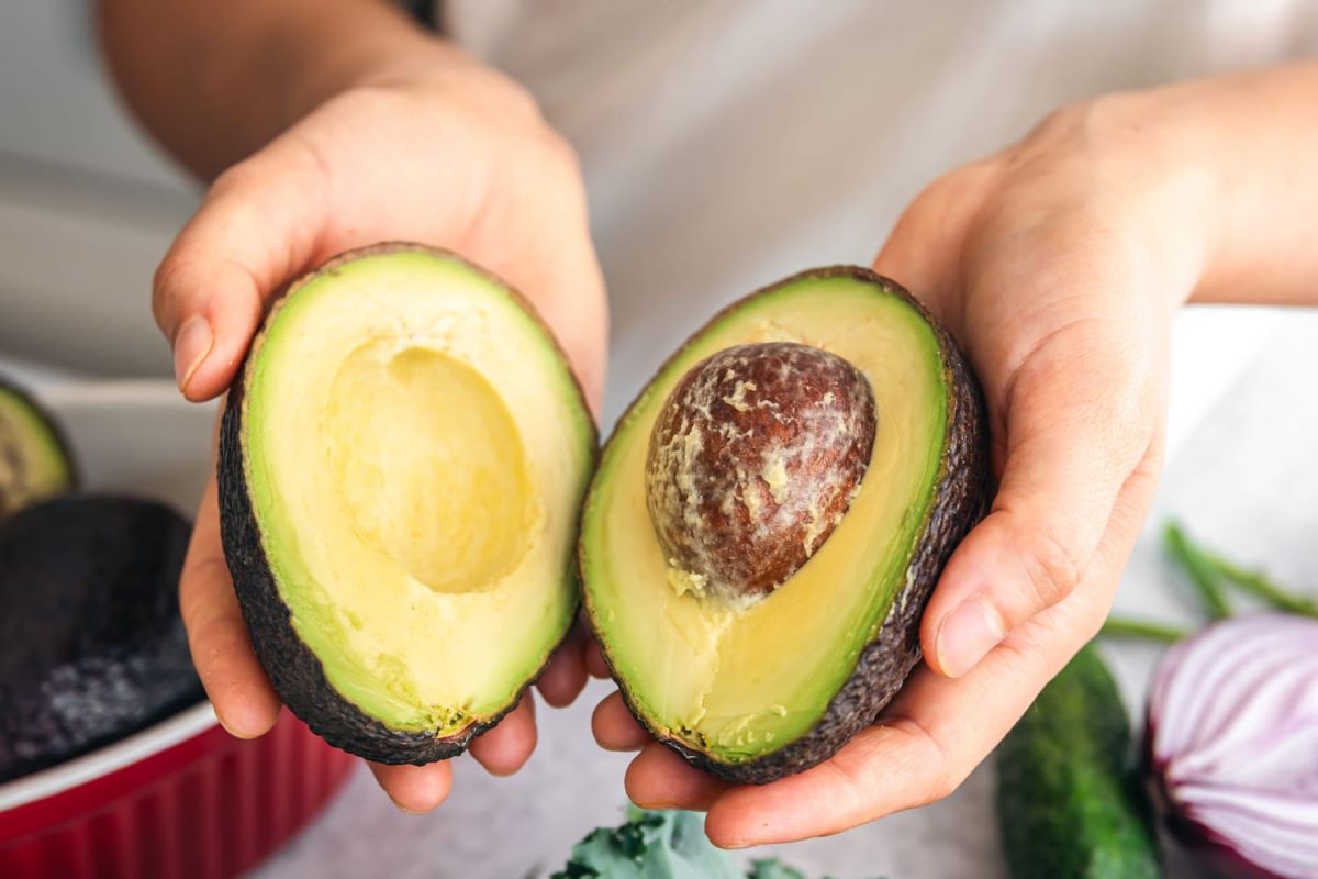 la méthode éclair pour mûrir un avocat en un clin d'œil