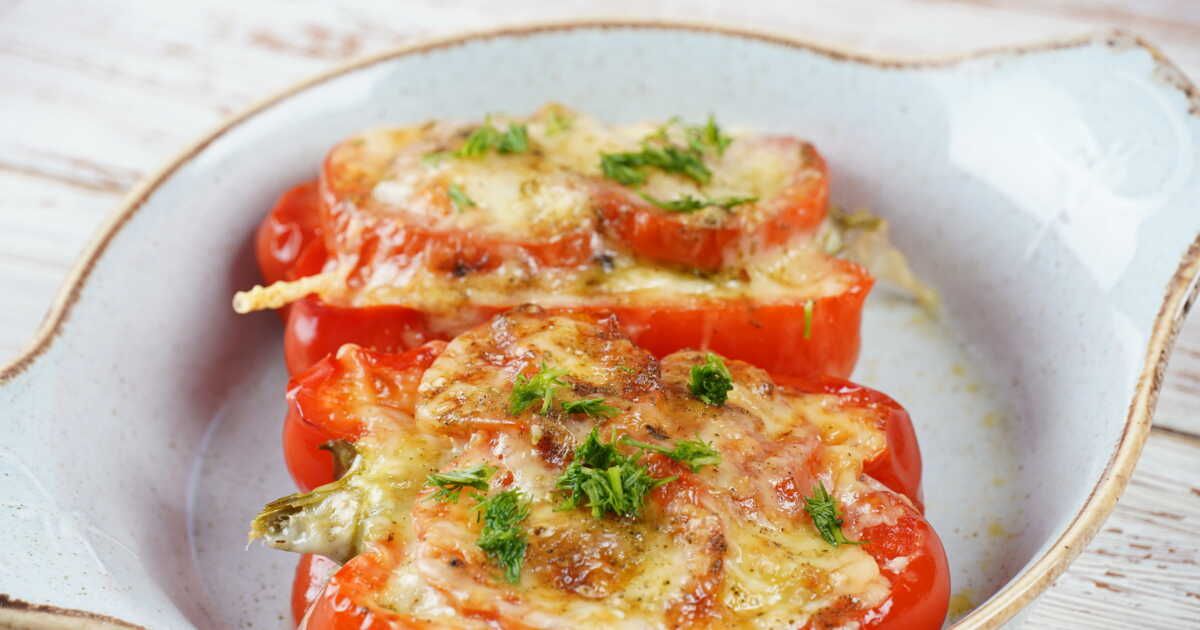 Poivrons farcis à la grecque : la recette encore meilleure réchauffée !