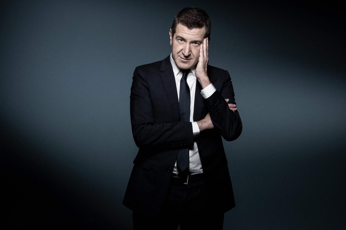 Matthieu Pigasse se prépare pour 2027 : la gauche radicale en ligne de mire