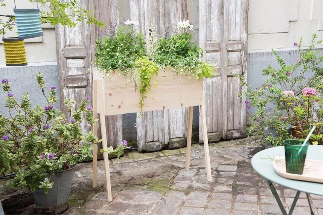 créez votre jardinière en bois sur pieds