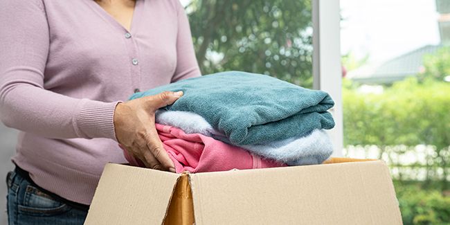 Donner une seconde chance à vos vêtements usagés