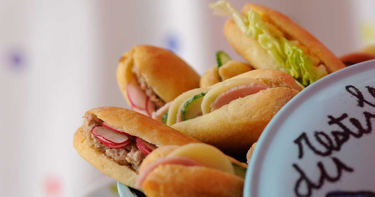 Trio de petits pains au lait garnis