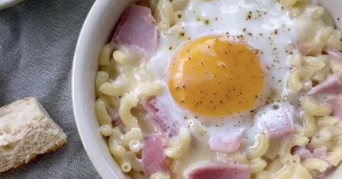 Redécouverte des œufs cocotte et coquillettes au jambon : une touche moderne avec l'Air fryer
