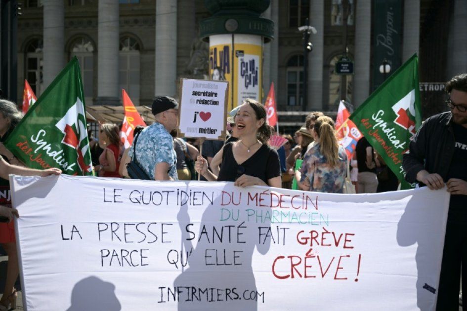 La presse en danger : des milliers de voix unies à Paris pour défendre l'information