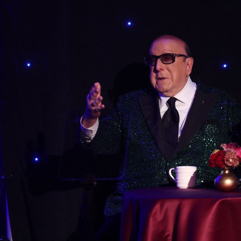 Clive Davis : une légende de la musique s'éteint à 94 ans