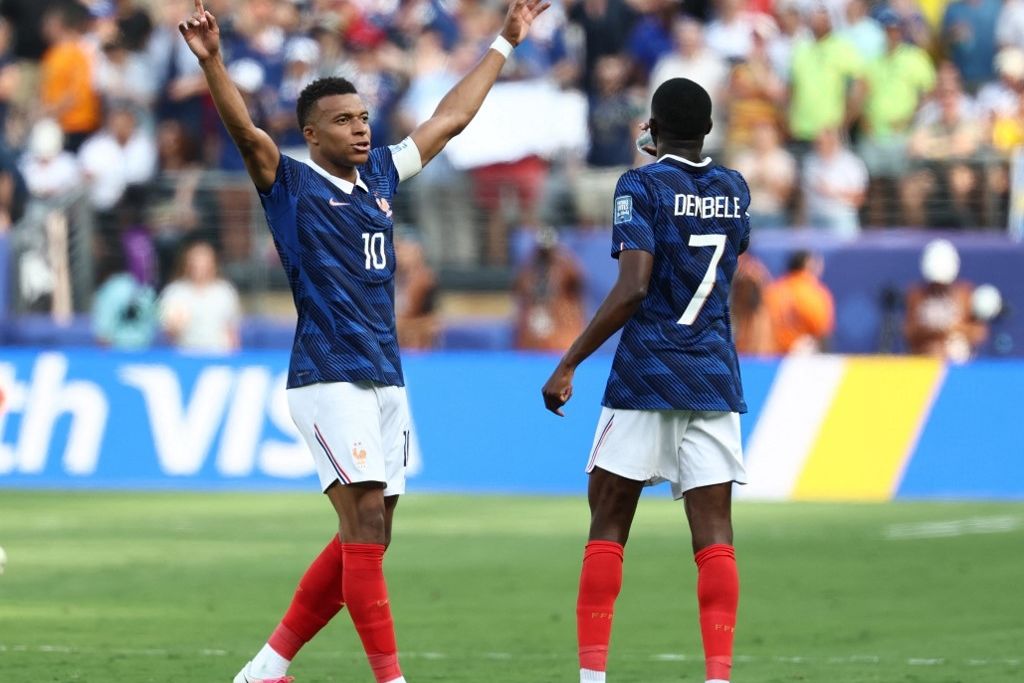 La France déroule face à la Suède : un doublé de Mbappé envoie les Bleus en quarts