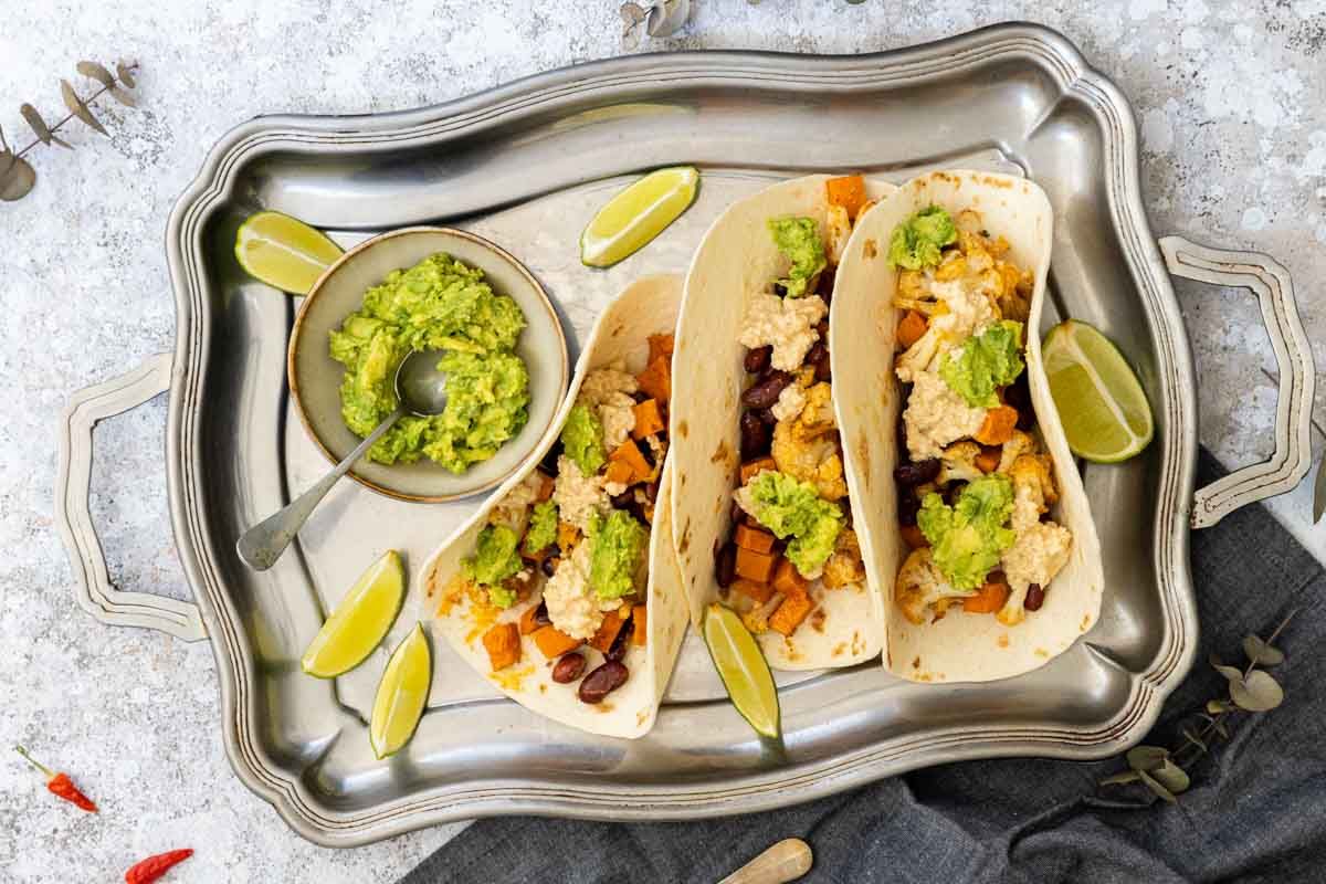 Tacos végétariens au chou-fleur et patate douce