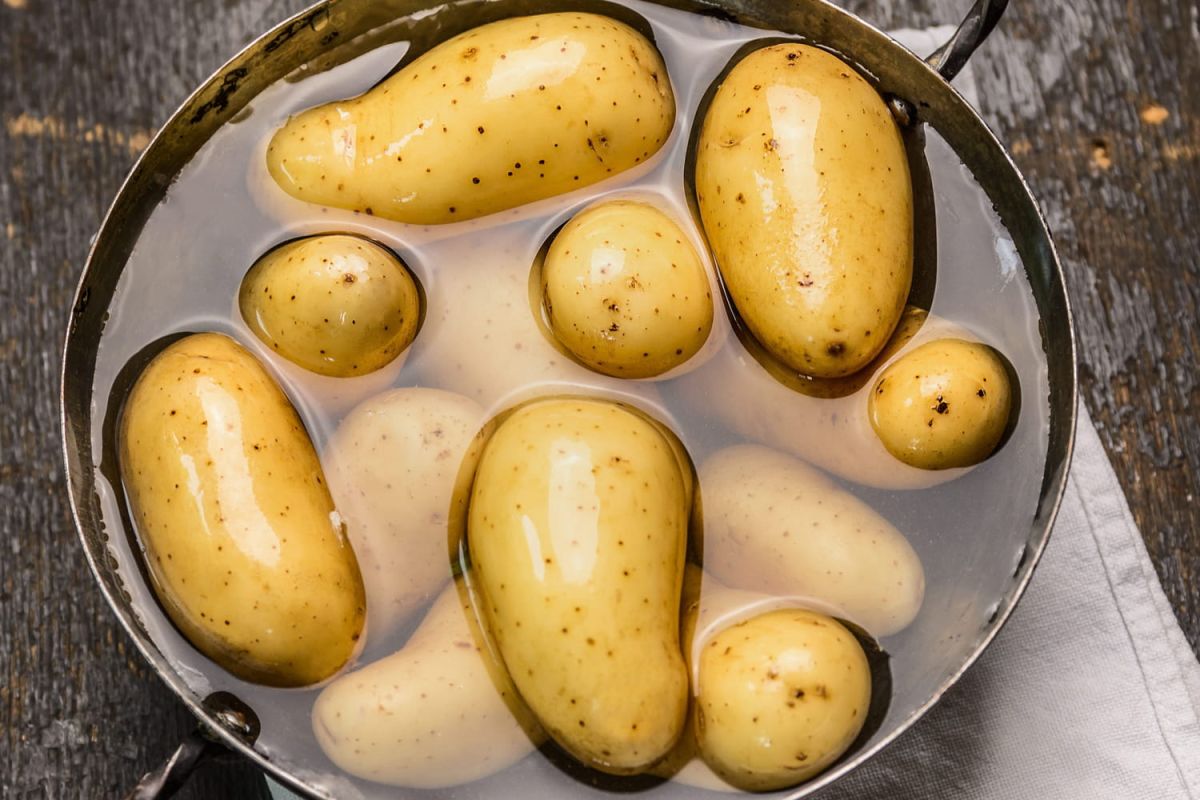Dégustez des pommes de terre en un éclair : la méthode rapide