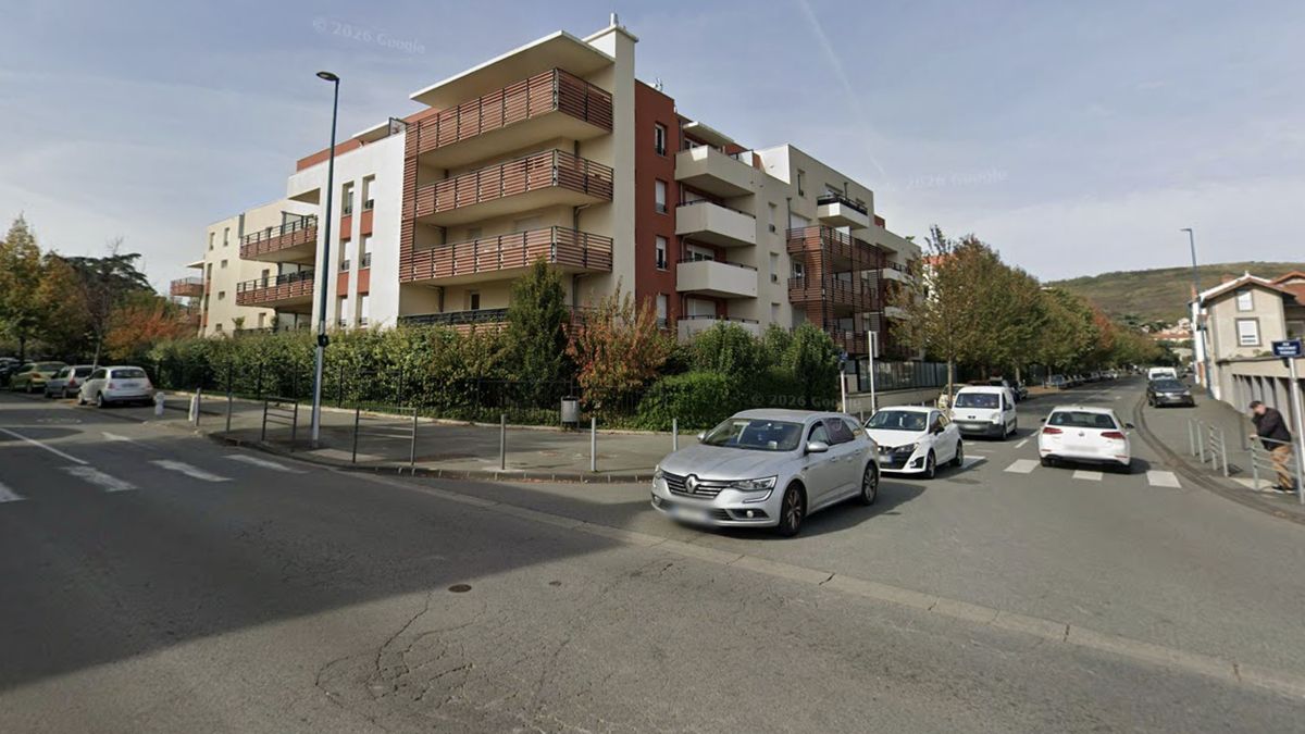 Un homme armé s'attaque aux passants à Clermont-Ferrand : un policier intervient