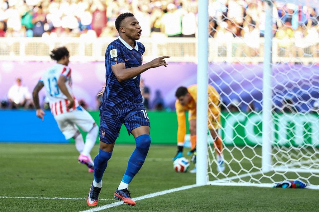 France s'impose dans un match brûlant contre le Paraguay