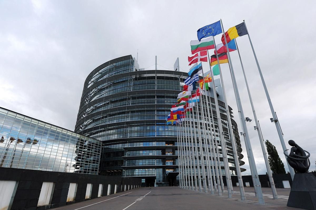 le parlement européen passe à l'action contre les propos d'éric zemmour