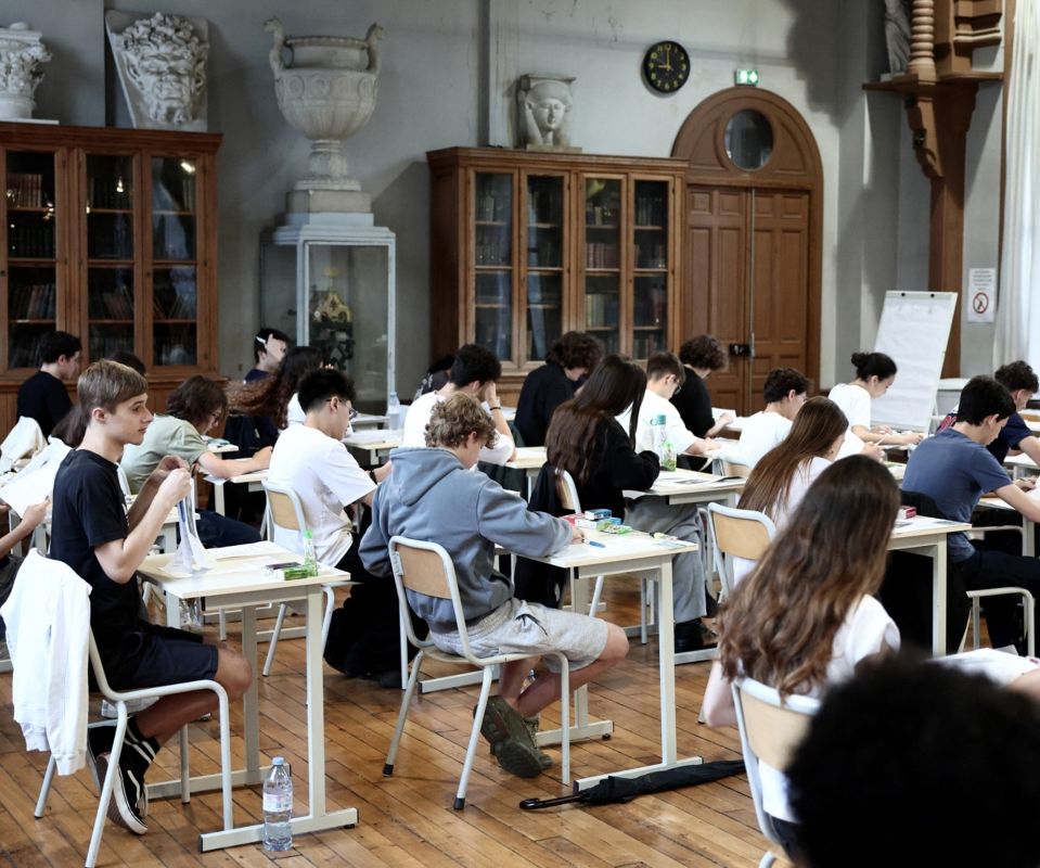 Résultats du brevet 2026 : impatience et espoir pour des milliers d'élèves