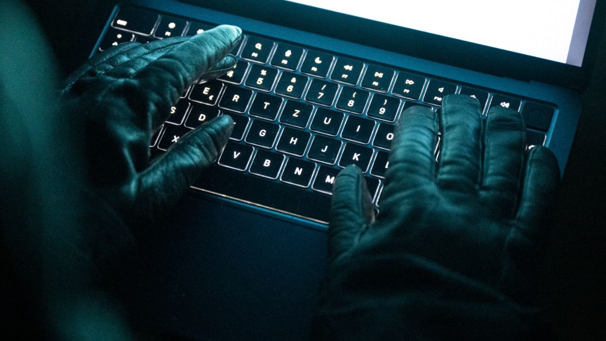 Un an de prison pour le gérant niçois d'un site de deepfakes sexuels