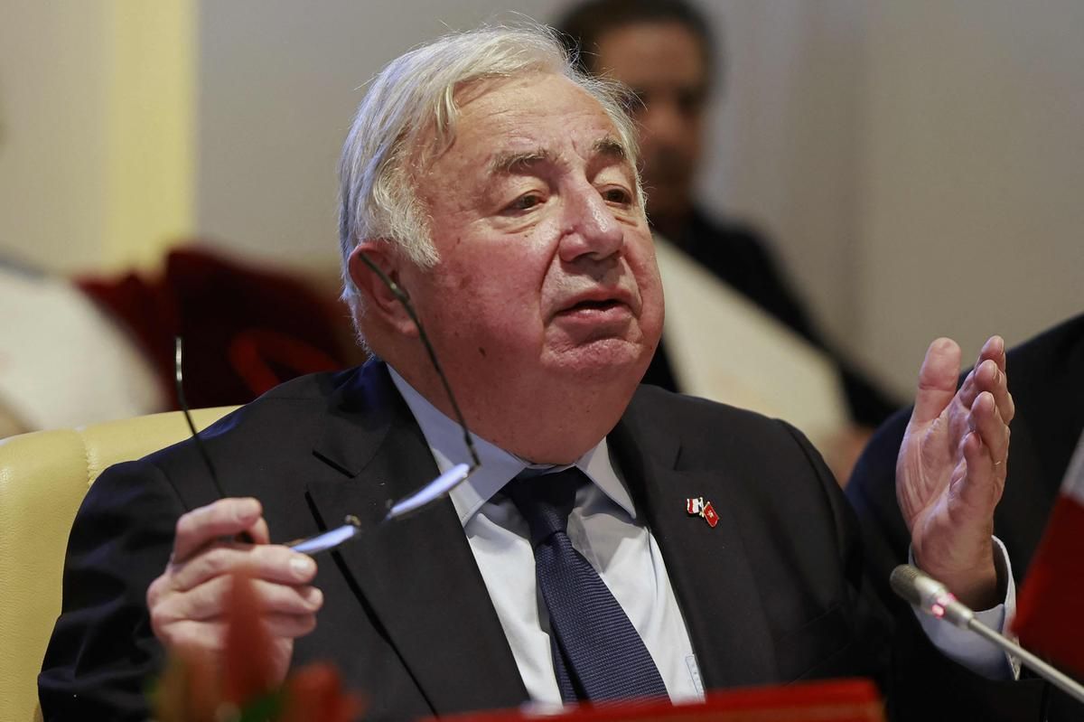 Droit à l'aide à mourir : Gérard Larcher menace de saisir le Conseil constitutionnel