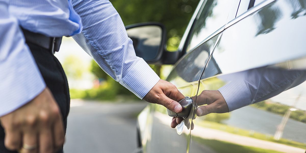 Vendre une voiture sans carte grise : décryptage des lois et alternatives